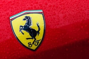 Il Simbolo della Ferrari che rappresenta un cavallino rampante-Oroscopo di Bologna Gomme