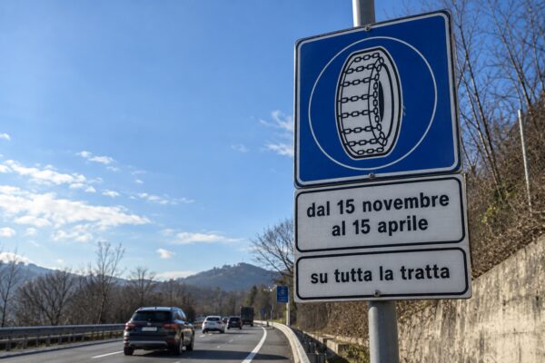cartello obbligo gomme invernali